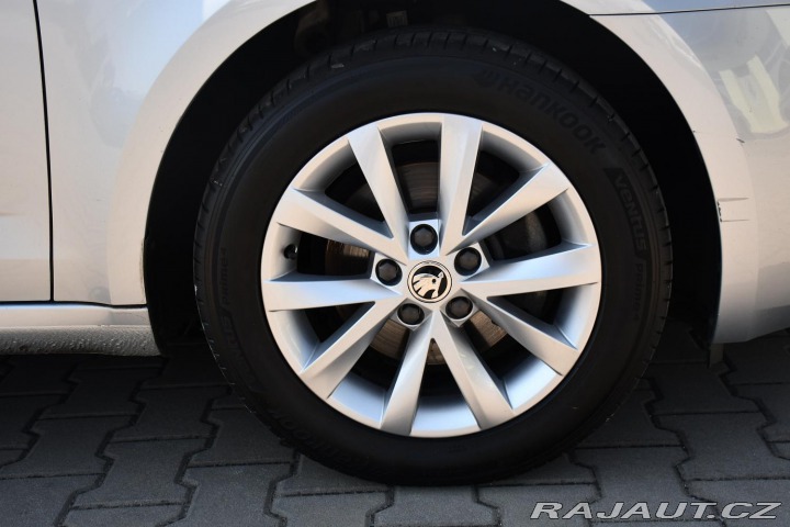 Škoda Octavia 1.5TSi 110kW DSG NAV ACC 2020