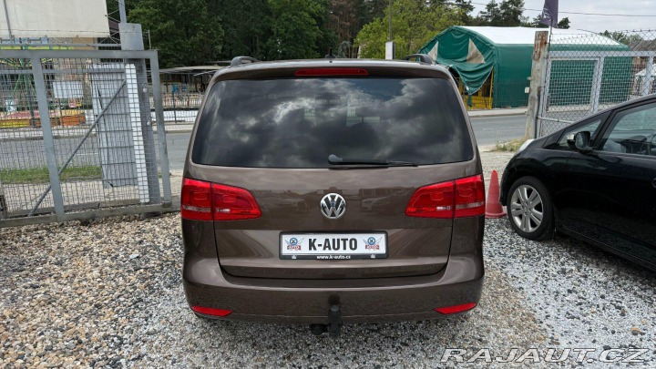 Volkswagen Touran 1.4TSi 103kW *DSG*Navi*Ta 2012
