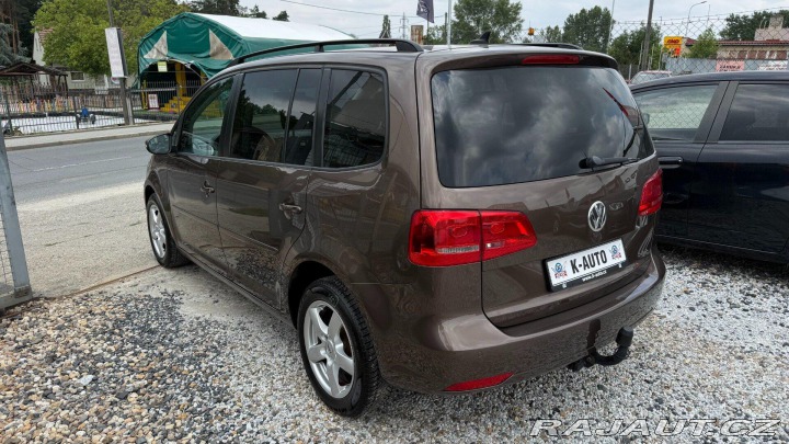 Volkswagen Touran 1.4TSi 103kW *DSG*Navi*Ta 2012