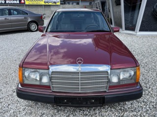 Mercedes-Benz 124 300 D 83kW ČR 1991