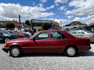 Mercedes-Benz 124 300 D 83kW ČR 1991