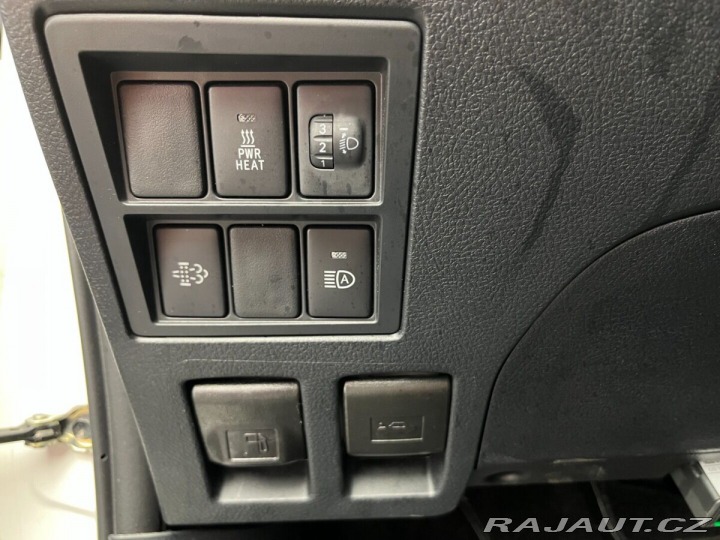 Toyota Hilux Double Cab - 2.8L Diesel 2026