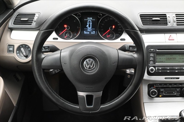 Volkswagen Passat 2,0 103kW NOVÁ STK 4/28 2010
