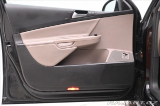 Volkswagen Passat 2,0 103kW NOVÁ STK 4/28 2010
