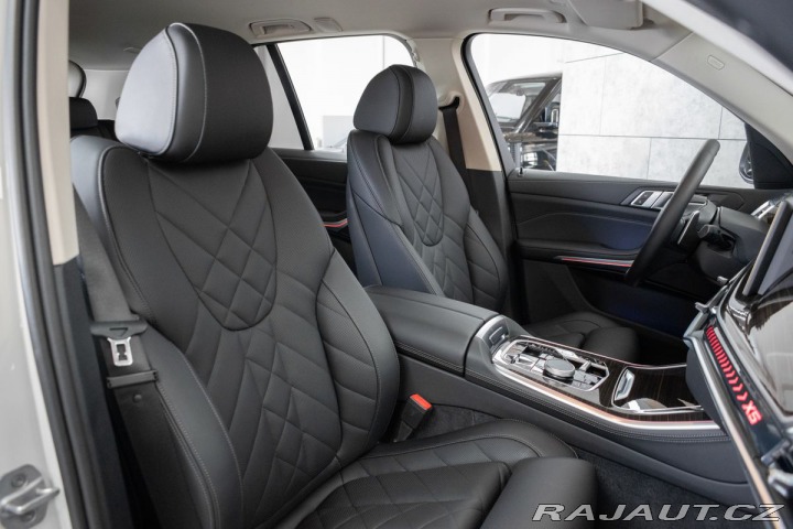 BMW X5 xDrive50e ZÁRUKA*AIR*TAŽN 2024