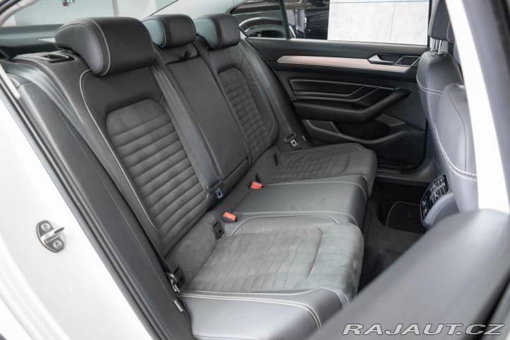 Volkswagen Passat 1.5 TSI REZERVACE 2021