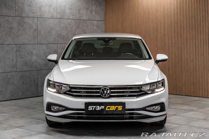 Volkswagen Passat 1.5 TSI REZERVACE 2021