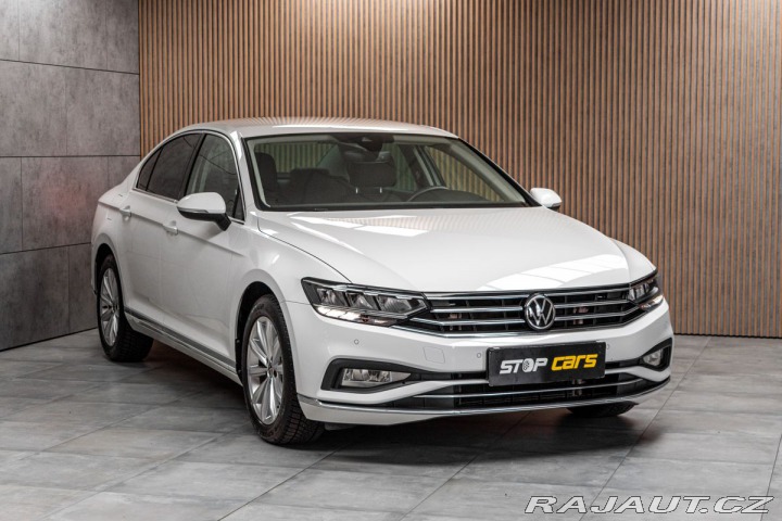Volkswagen Passat 1.5 TSI REZERVACE 2021
