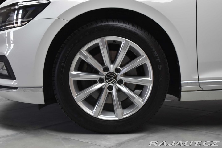 Volkswagen Passat 1.5 TSI REZERVACE 2021
