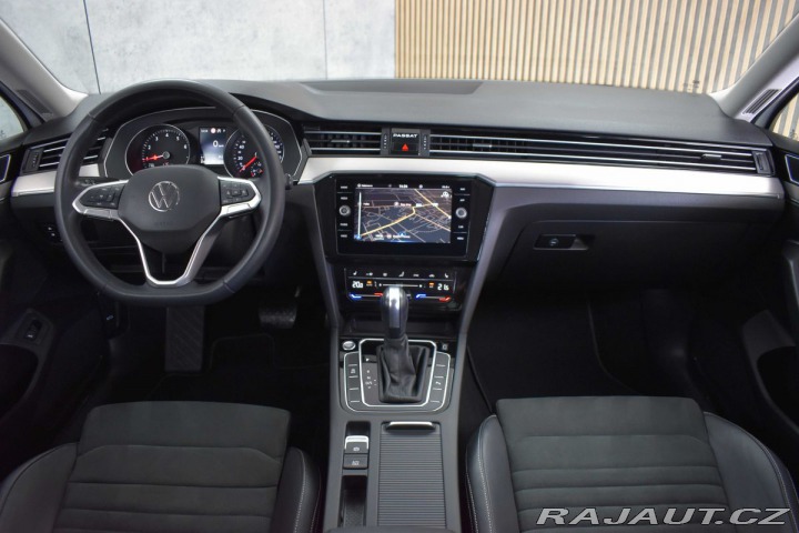 Volkswagen Passat 1.5 TSI REZERVACE 2021