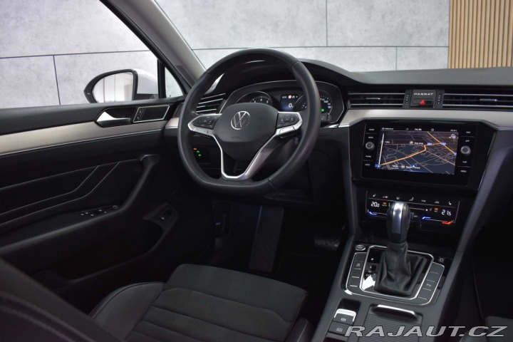 Volkswagen Passat 1.5 TSI REZERVACE 2021
