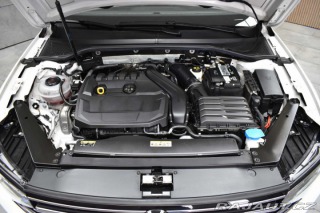 Volkswagen Passat 1.5 TSI ELEGANCE*DSG*DPH* 2021