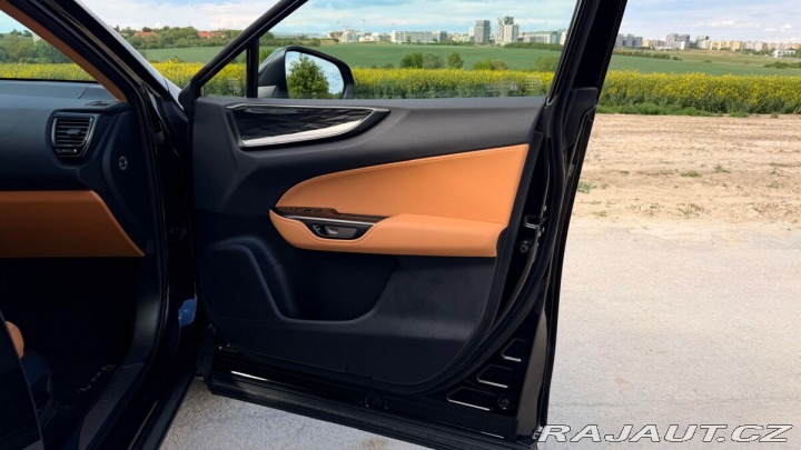 Lexus Ostatní modely NX 450h plus 450H+ 2,5 PHEV PRESTIGE 2025