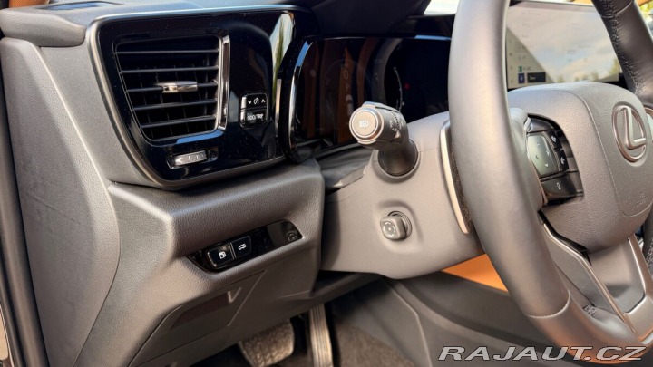 Lexus Ostatní modely NX 450h plus 450H+ 2,5 PHEV PRESTIGE 2025