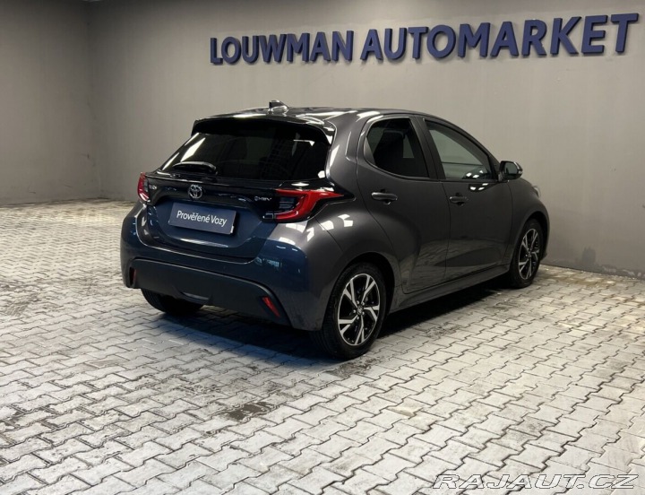Toyota Yaris 1.5 Hybrid AT STYLE 2025