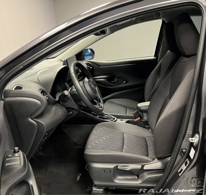 Toyota Yaris 1.5 Hybrid AT STYLE 2025