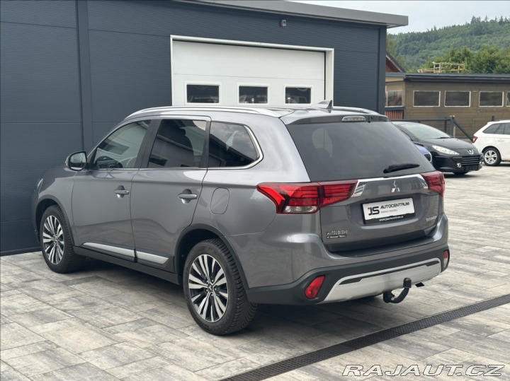 Mitsubishi Outlander 2,0 150PS Active A/T 2019