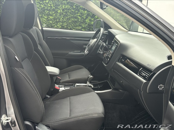Mitsubishi Outlander 2,0 150PS Active A/T 2019