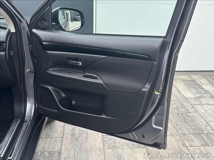 Mitsubishi Outlander 2,0 150PS Active A/T 2019