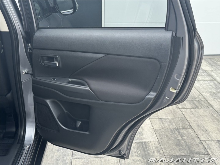 Mitsubishi Outlander 2,0 150PS Active A/T 2019