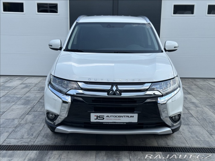 Mitsubishi Outlander 2,0 150PS Intense A/T 4x 2016