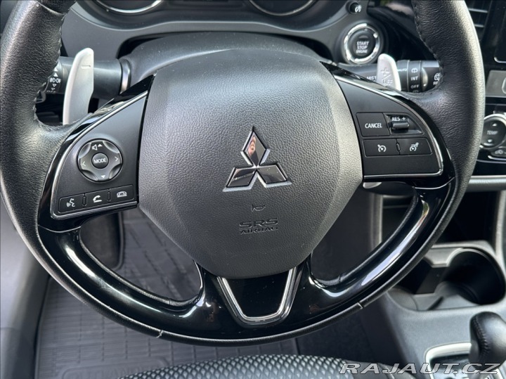 Mitsubishi Outlander 2,0 150PS Intense A/T 4x 2016