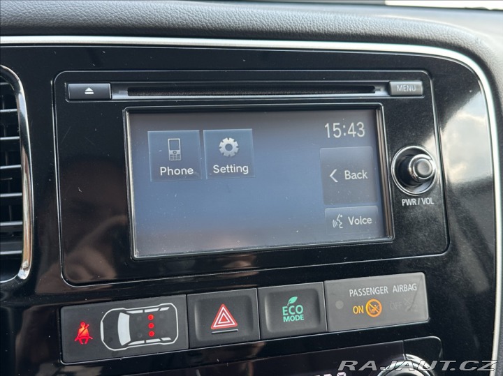 Mitsubishi Outlander 2,0 150PS Intense A/T 4x 2016