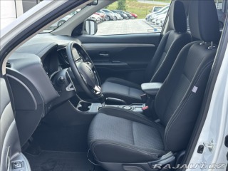 Mitsubishi Outlander 2,0 150PS Intense A/T 4x 2016