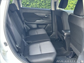 Mitsubishi Outlander 2,0 150PS Intense A/T 4x 2016