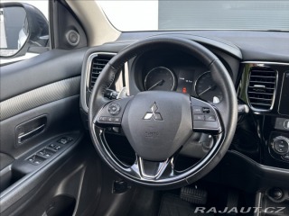 Mitsubishi Outlander 2,0 150PS Intense A/T 4x 2016