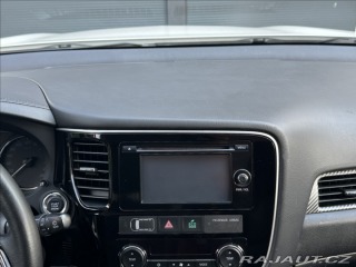 Mitsubishi Outlander 2,0 150PS Intense A/T 4x 2016
