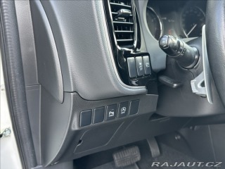 Mitsubishi Outlander 2,0 150PS Intense A/T 4x 2016