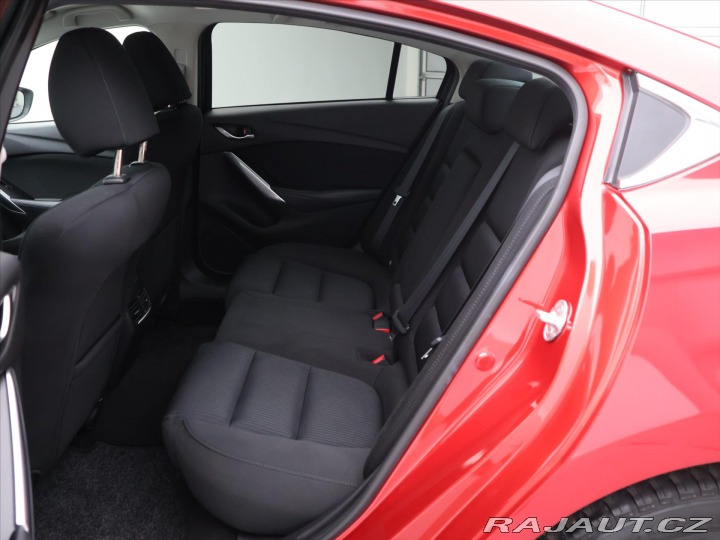 Mazda 6 2.0 107kW Center-Line 2013