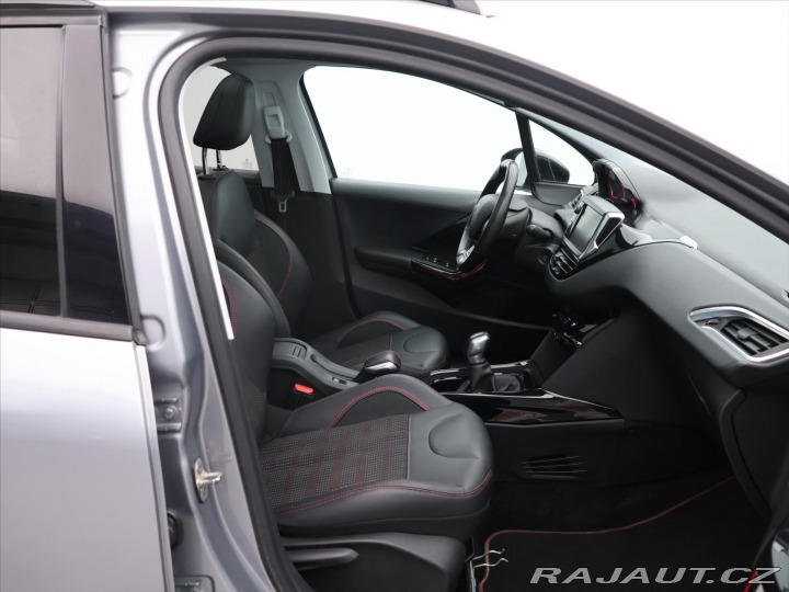 Peugeot 2008 1,2 PT 81KW GT-LINE PANOR 2017
