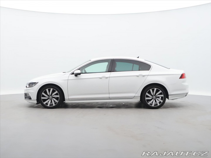 Volkswagen Passat 2,0 TDI 140kW DSG R-line 2017