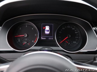 Volkswagen Passat 2,0 TDI 140kW DSG R-line 2017