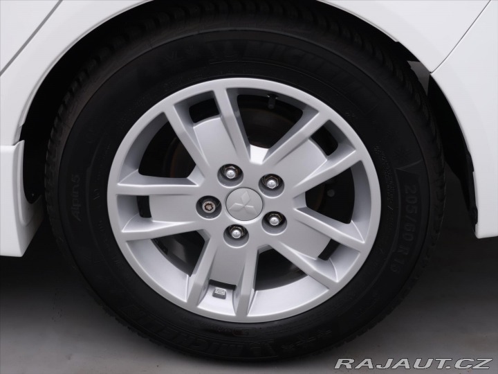 Mitsubishi Lancer 1,8 MIVEC 103kW SPORTBACK 2013
