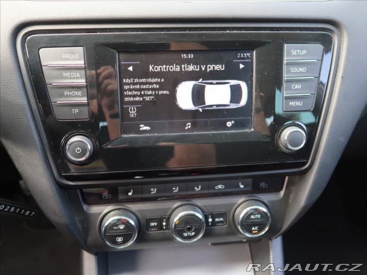 Škoda Octavia 1,6 TDi ČR Elegance 2015