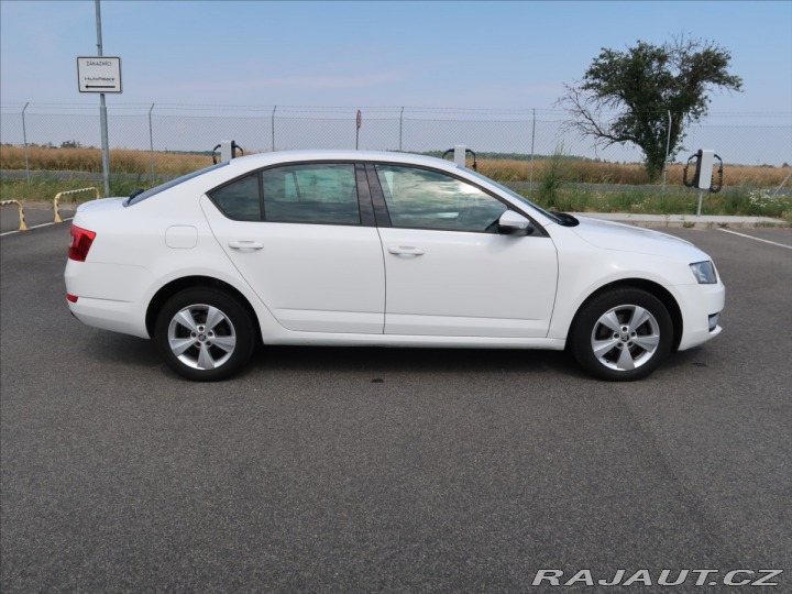 Škoda Octavia 1,6 TDi ČR Elegance 2015