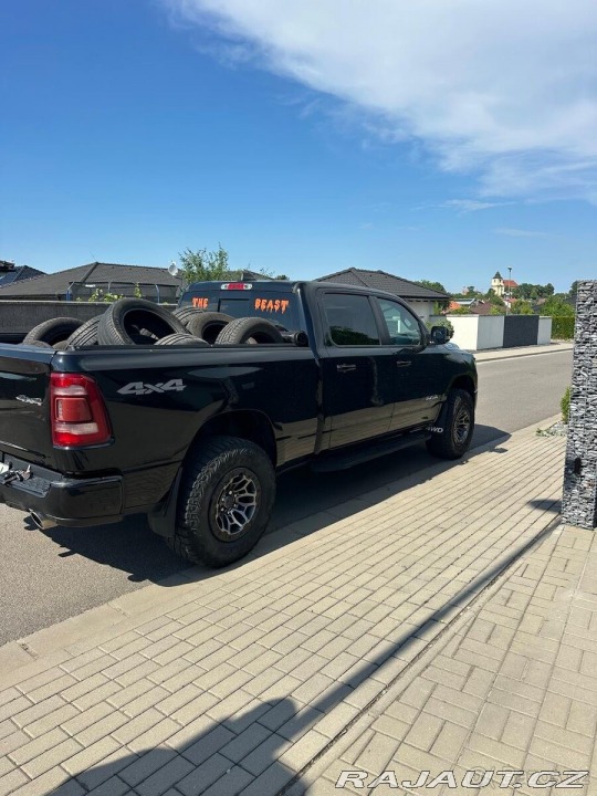 Dodge RAM 5,7 1500 1800