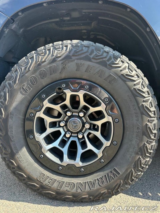 Dodge RAM 5,7 1500 1800