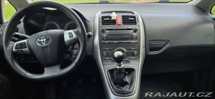 Toyota Auris 1,6   Valvematic 96KW 2012