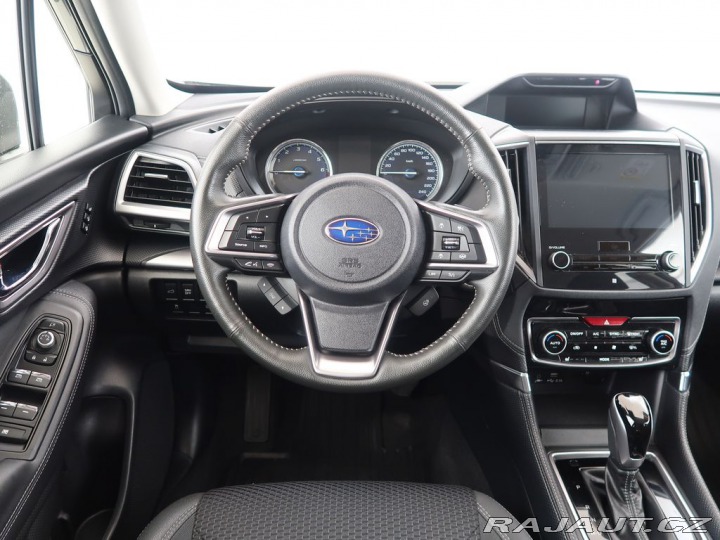 Subaru Forester 2.0,e-Boxer,4x4,Tažné,Com 2024