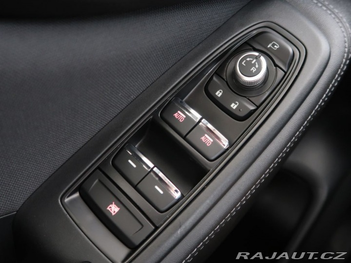 Subaru Forester 2.0,e-Boxer,4x4,Tažné,Com 2024