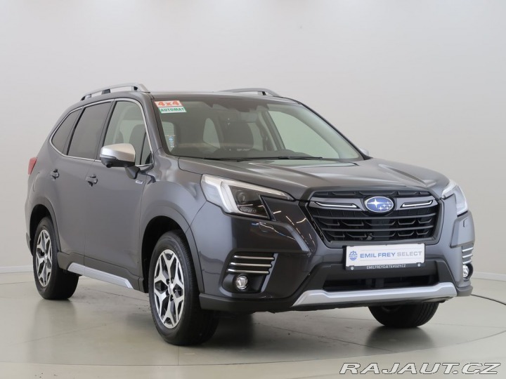 Subaru Forester 2.0,e-Boxer,4x4,Tažné,Com 2024