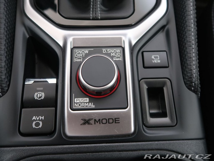 Subaru Forester 2.0,e-Boxer,4x4,Tažné,Com 2024