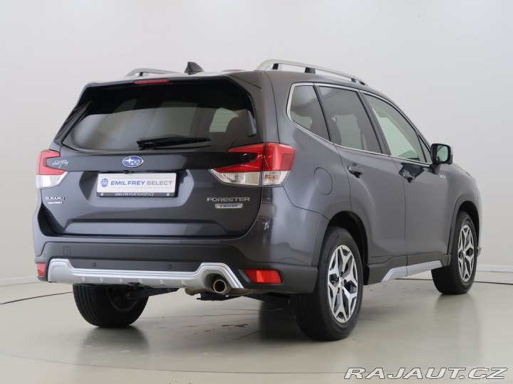 Subaru Forester 2.0,e-Boxer,4x4,Tažné,Com 2024