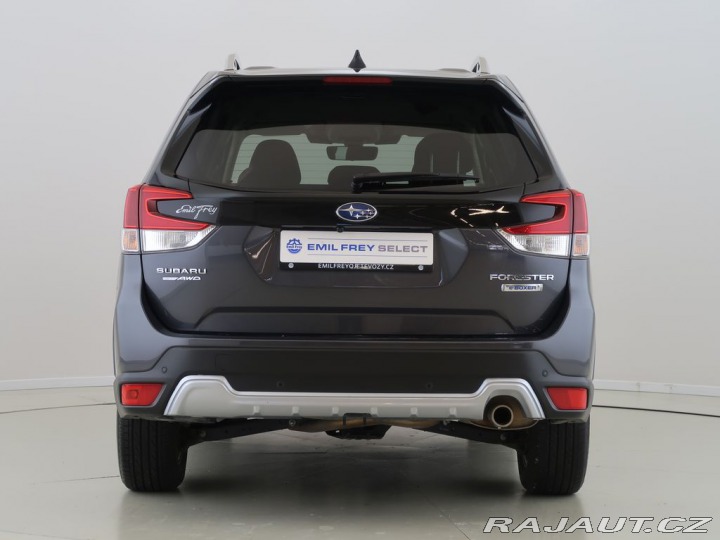 Subaru Forester 2.0,e-Boxer,4x4,Tažné,Com 2024