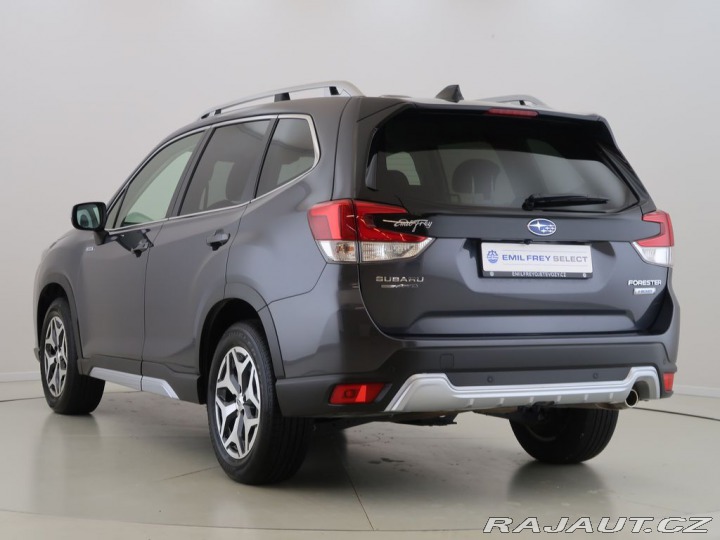 Subaru Forester 2.0,e-Boxer,4x4,Tažné,Com 2024