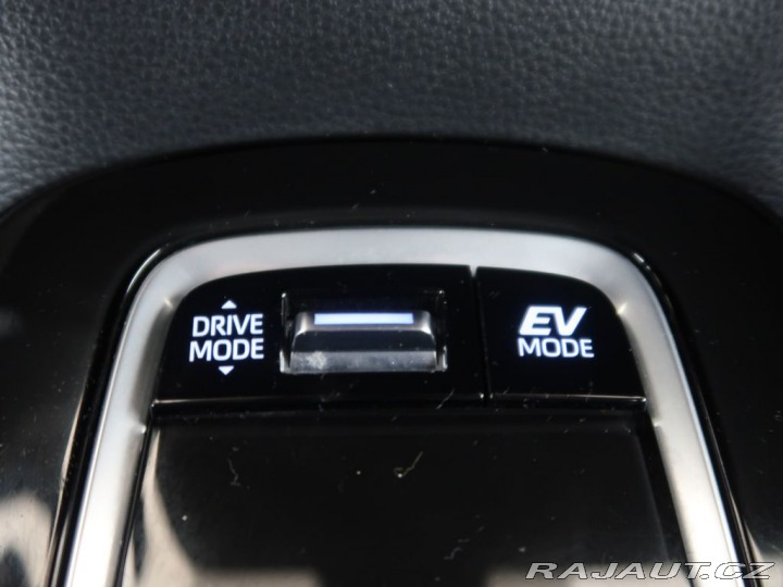 Toyota Corolla 2.0Hybrid,CZ,1Maj,Comfort 2022